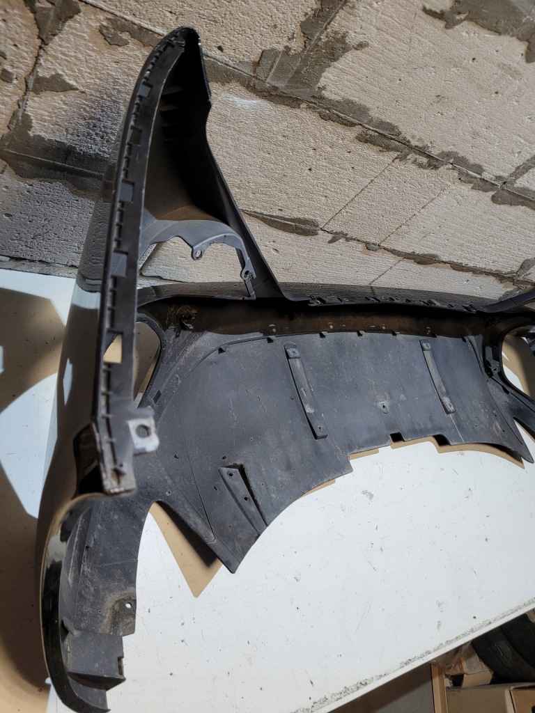 Бампер задний  задний ferrari california 08-14 pdc оригинал в Украине