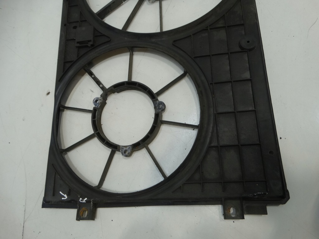 фото №8, Корпус вентиляторов skoda octavia ii 1k0121207t