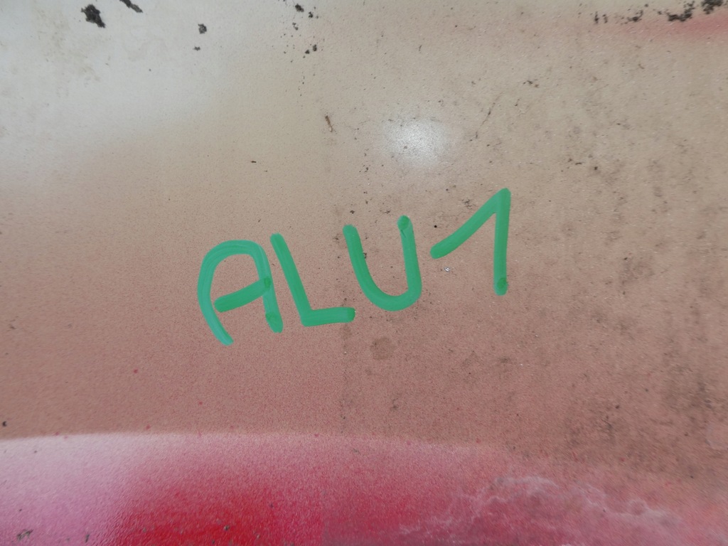 фото №9, Vw scirocco крыло правый перед 1k8821106 красный