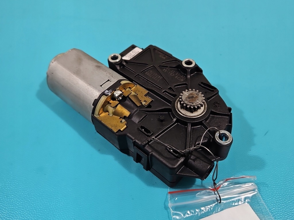 Купити Моторчик ролета citroen ds5 11-15