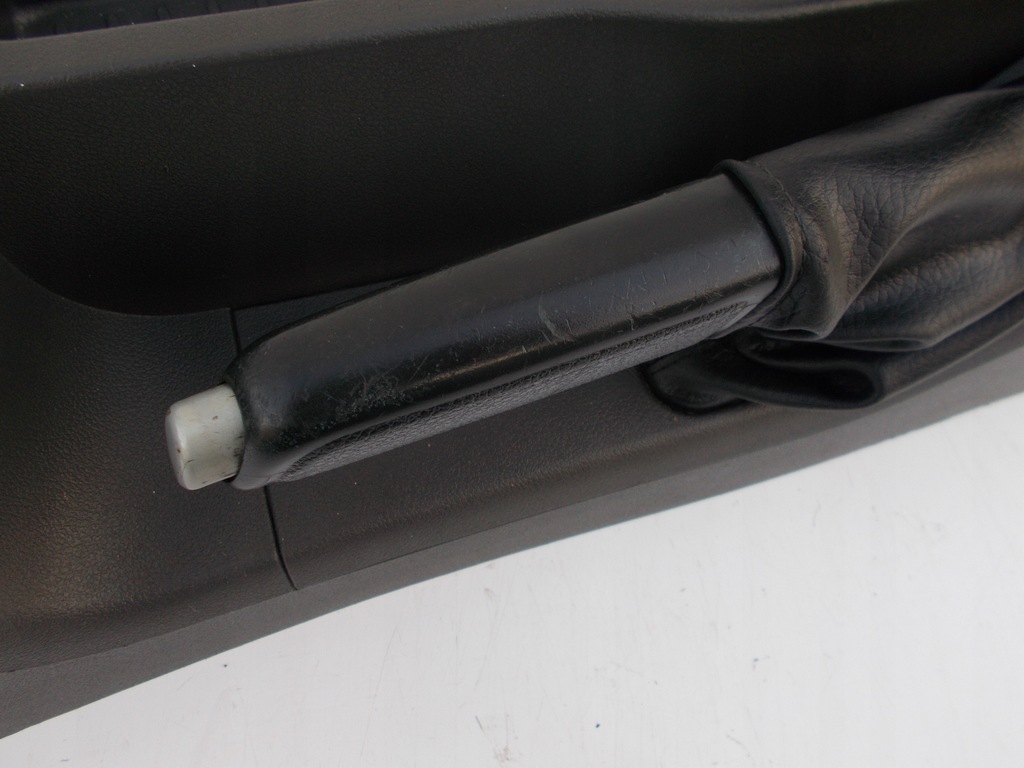 фото №4, Підлокітник кришка важіль ford focus mk2