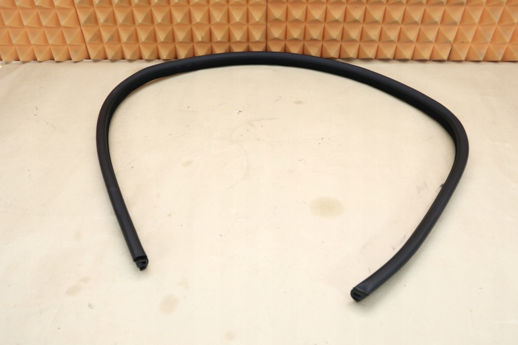 фото №1, Mercedes clk w209 прокладка ліва двері кузовна cabrio a2036971151