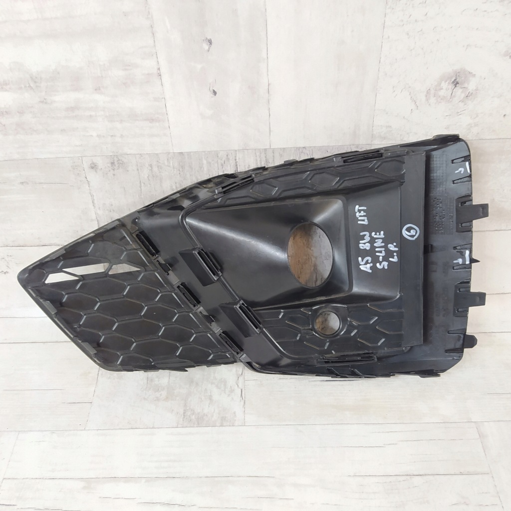 Audi a5 рестайлінг  8w6 s-line решітка бампера заглушка ліва перед 8w6807681t Зі Шроту