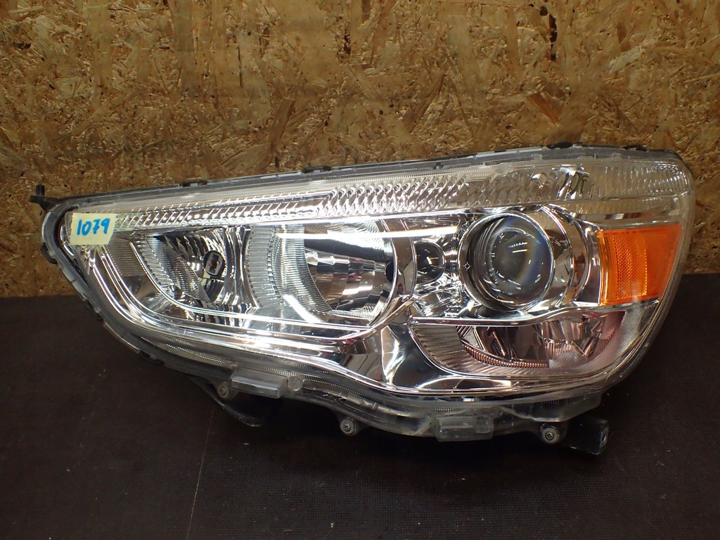 фото №1, Лампа перед левая mitsubishi asx ксенон