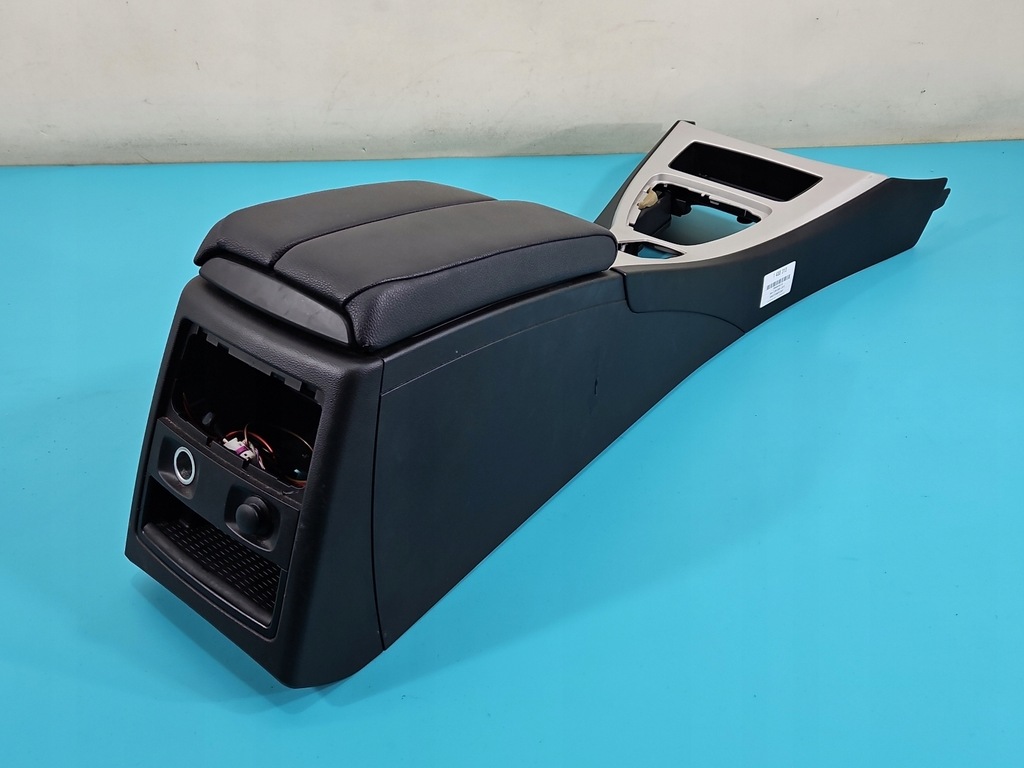 фото №6, Подлокотник туннель bmw 3 e90