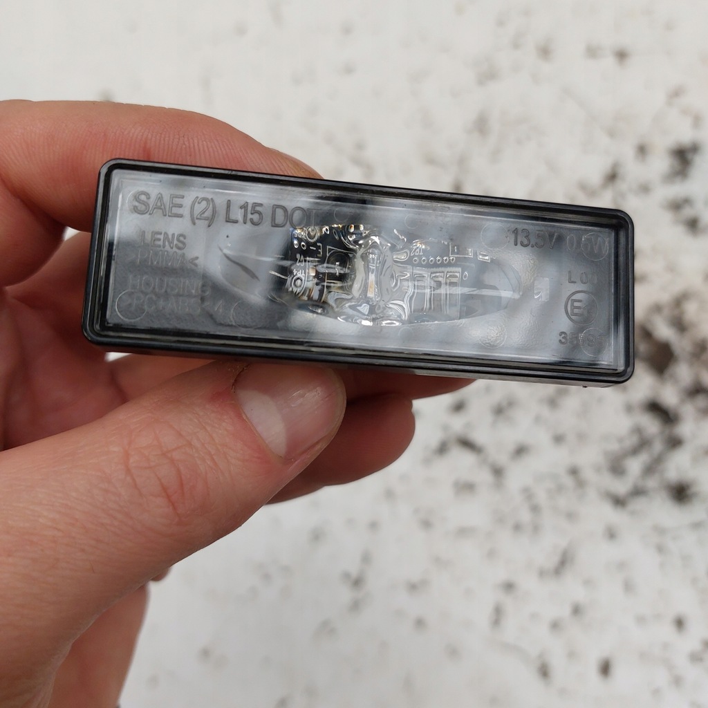 фото №8, Renault arkana лампа підсвітка номерного знака