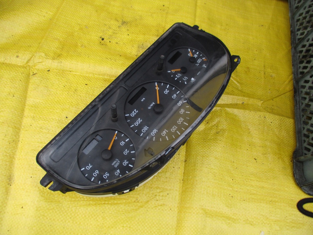 Mercedes ml w163 3.2 v6 лічильник прилади a1635402711 в Україні