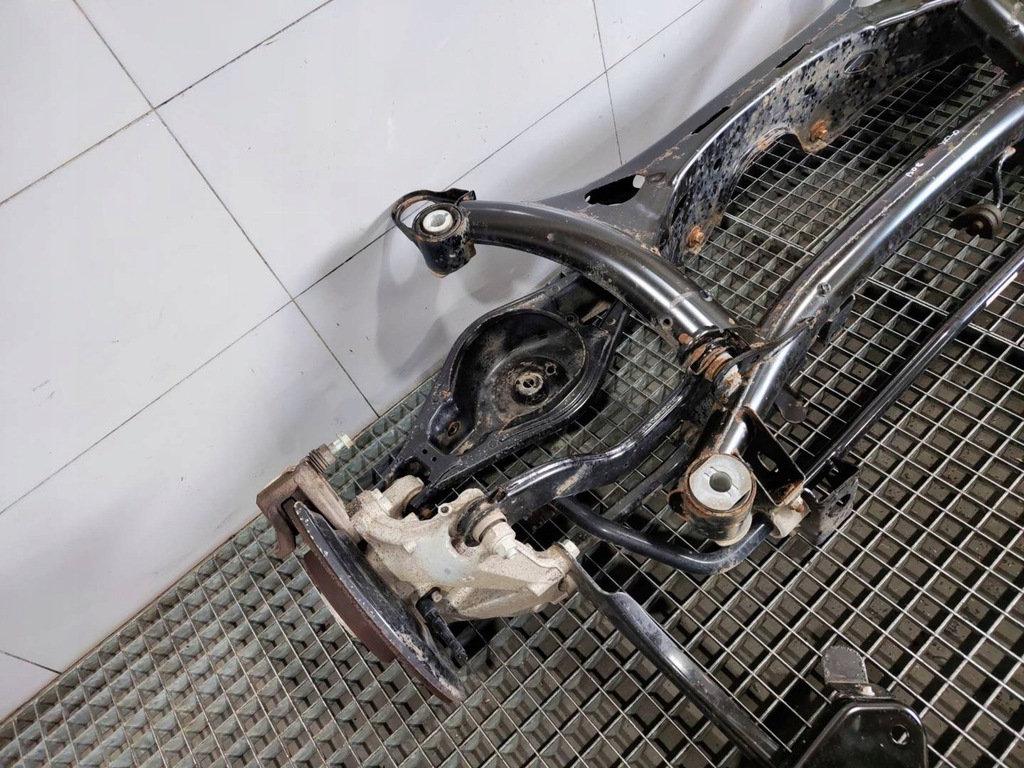 фото №5, Подрамник подрамник подрамник задняя балка oś рычаг поворотный кулак volvo xc40 2wd