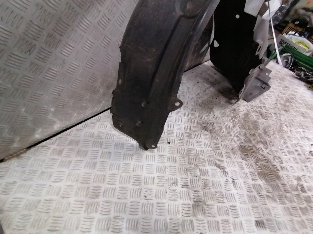 фото №11, Підкрилок лівий перед передні renault laguna iii coupe