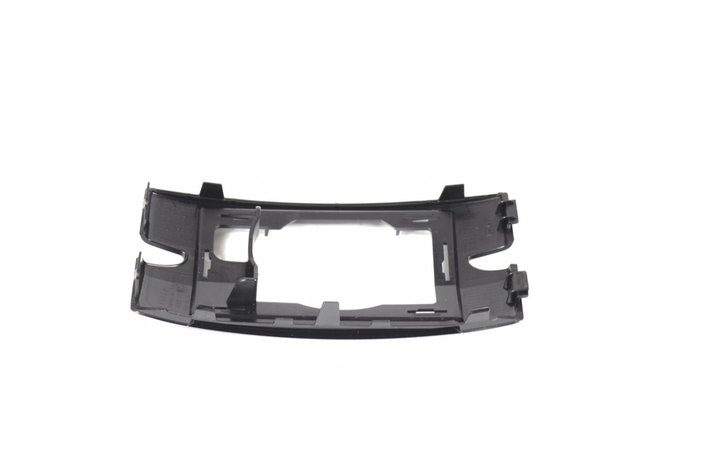 фото №2, Накладка рамка передний радара левая audi a6 c8