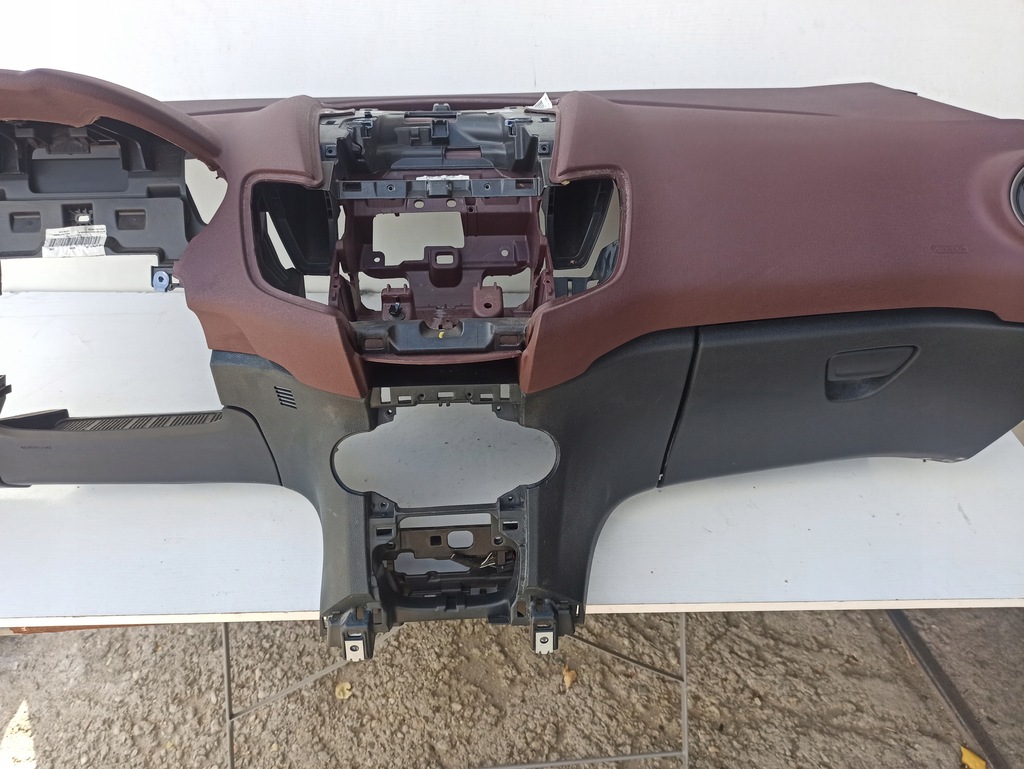 фото №7, Приборная панель приборная консоль приборная панель ford fiesta mk7 bordowa europa