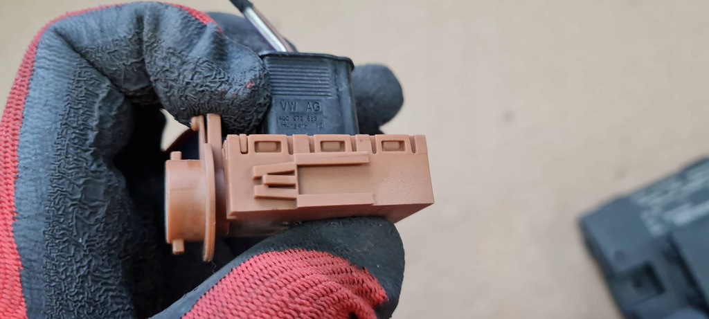 фото №6, A5 8w датчик качества воздуха штекер 4h0907658a a4 b9 8w a5 q7 q3