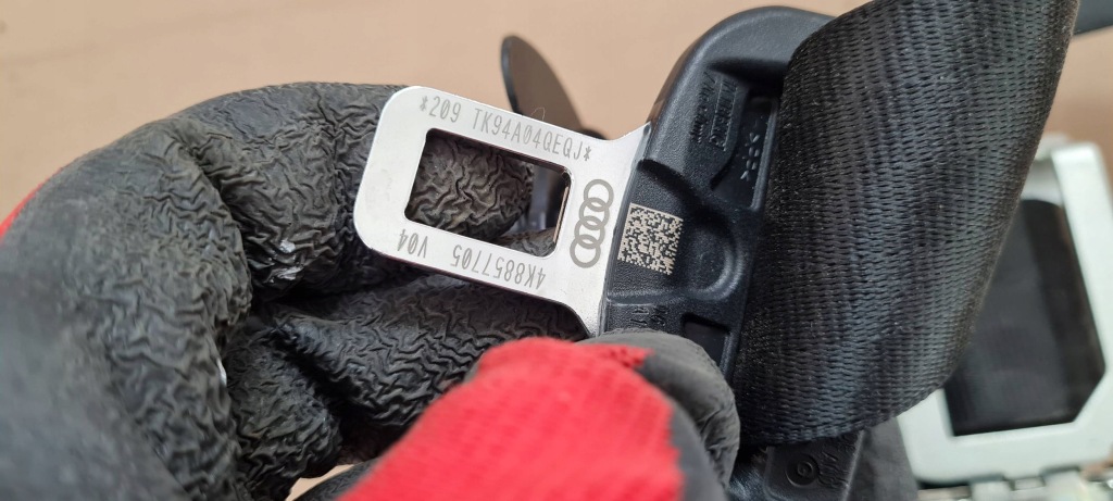 A6 c8 4k ремень безопасности левое  перед оригинал 4k8857705 Доставка