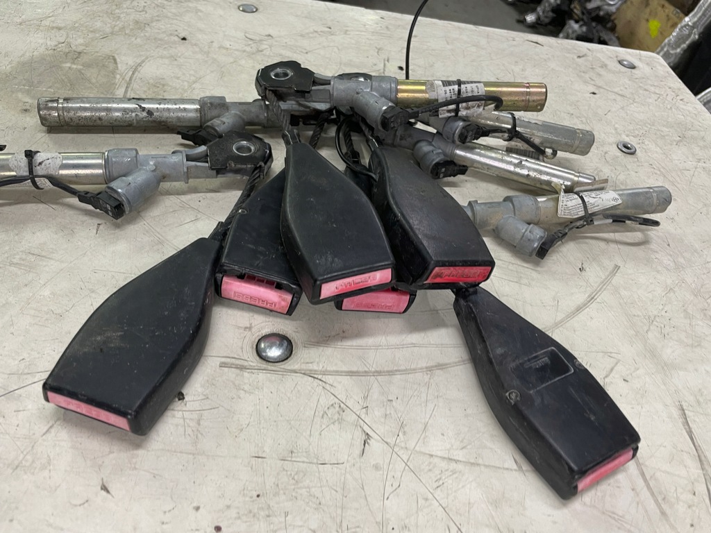 фото №1, Натягувач поперечина лівий trafic