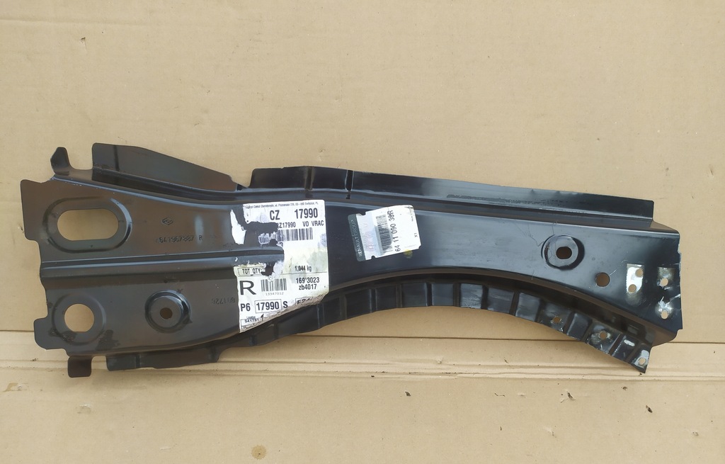 фото №1, Duster ii підкрилок крила правий перед