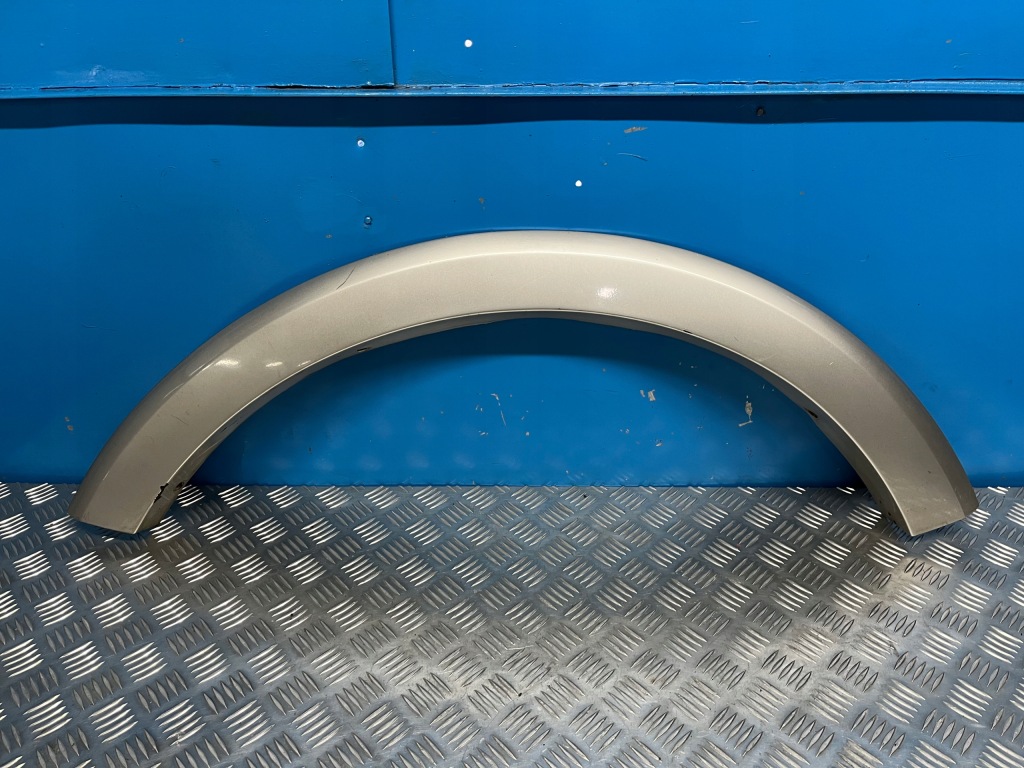 фото №1, Lincoln navigator ii 03- молдинг крыла правый задняя