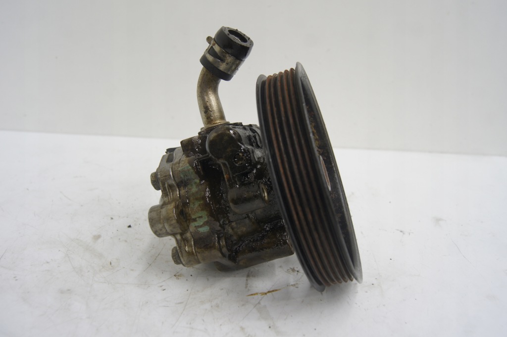 фото №1, Насос усилителя 4d56u 2.5 d l200 iv