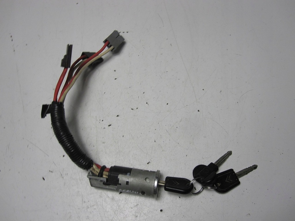 фото №6, Замок зажигания с ключ citroen berlingo 97r