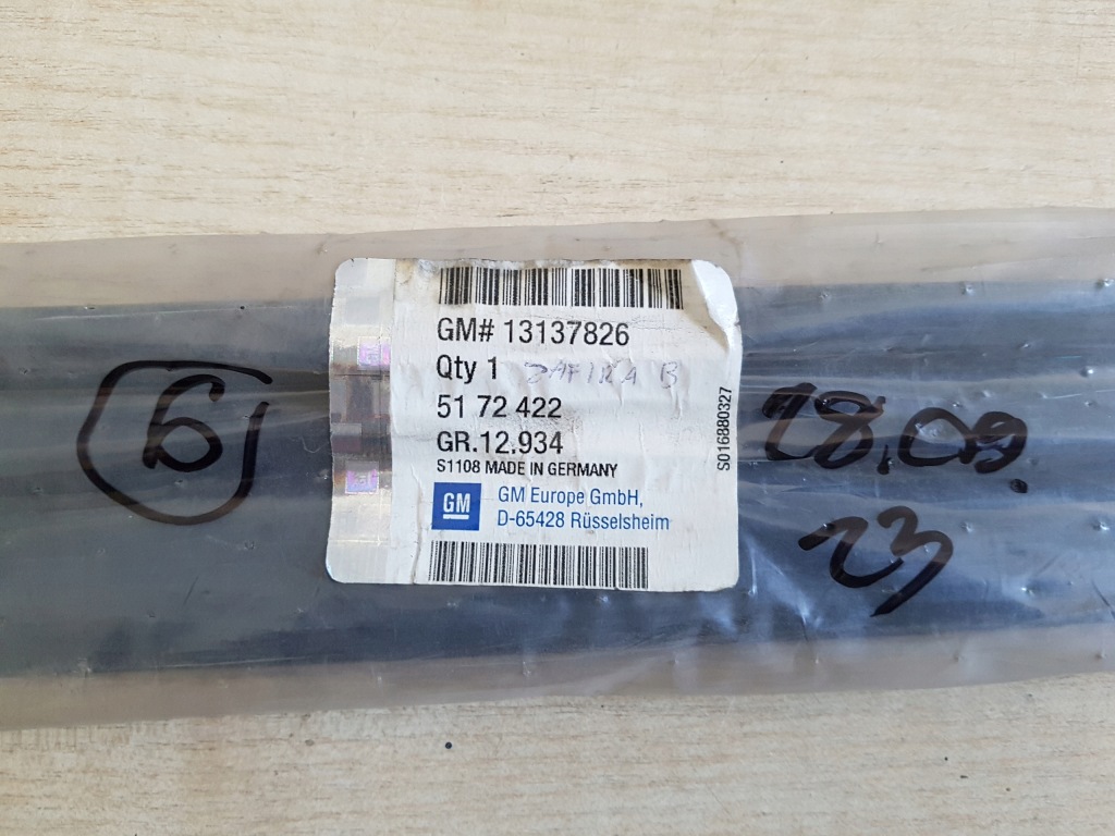 фото №8, Opel zafira b молдинг дверь правый перед 13137826