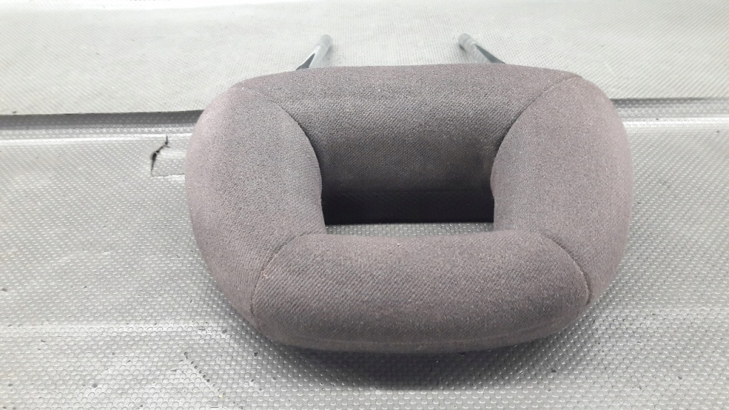 Підголівник сидіння правий mercedes w168 Ціна