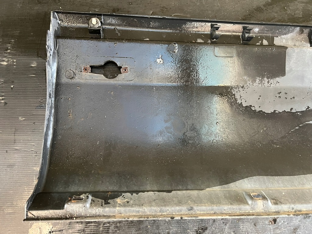 фото №6, Молдинг зовнішня бічна права правий задня 144cm iveco daily iv 4 504099694