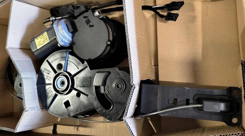 фото №14, Новий оригінальний двигун двері розсувних лівих citroen c8 9137.a3 9137a3