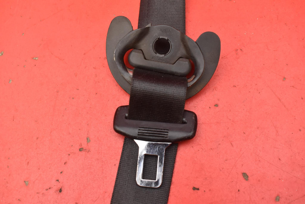 Ремінь безпеки лівий перед натягувач європа  5p0857705b seat altea 1 1 04-09 Зі Шроту