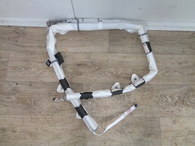 фото №1, Citroen c5 x шторка безопасности правая 2571