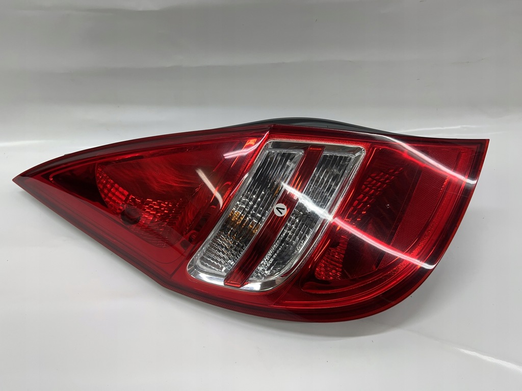 фото №1, Hyundai i30 i лампа левый задняя