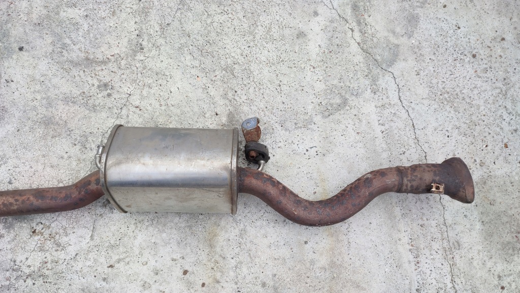 Гаситель средний конечный mercedes a w169 2.0b с Разборки