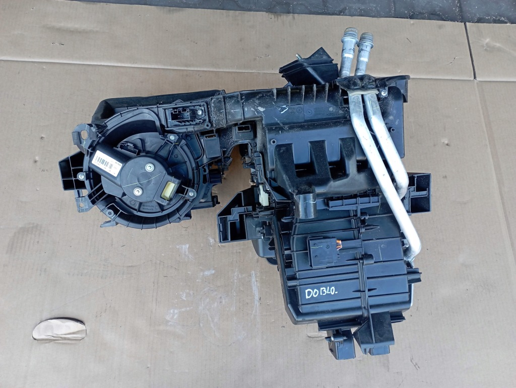 фото №1, Peugeot 208 обігрівач europa