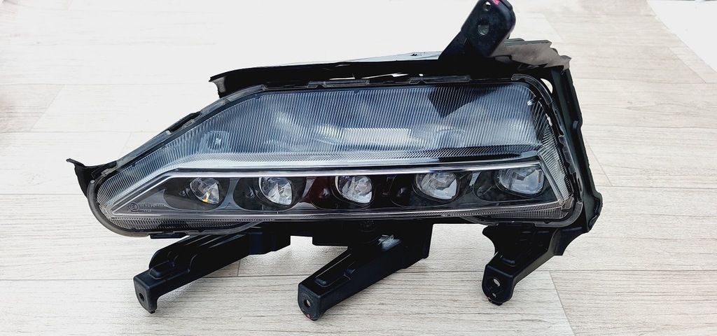 фото №1, Hyundai i40 lift 2017- противотуманная фара drl led левый 92201-3z5