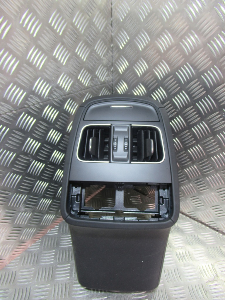 фото №1, Решітка тунель задня шкіра maserati levante