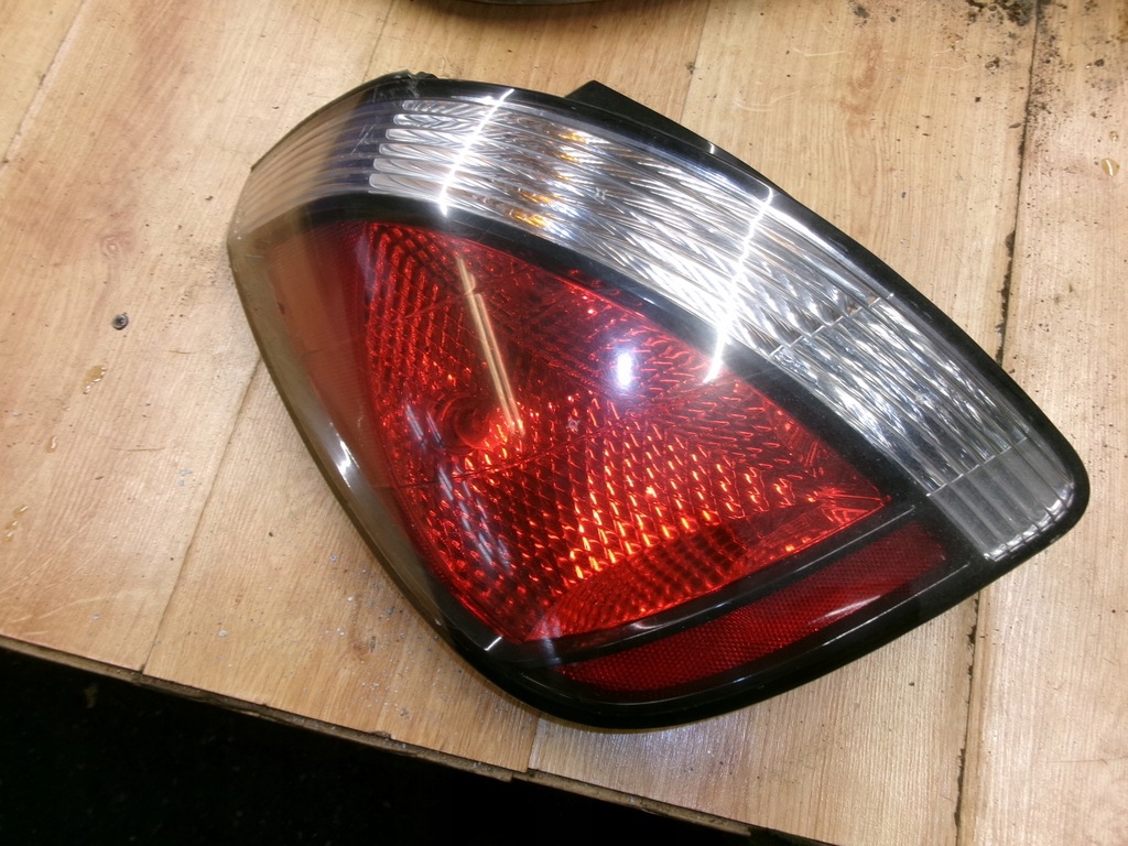 фото №1, Kia rio ii лампа левая задняя europa