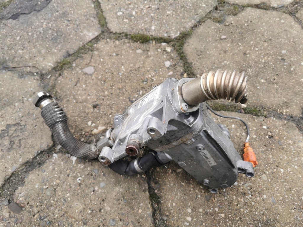 фото №7, Vw audi 3.0 tdi оригинальный номер радиатор выхлопных газов egr 059131515r