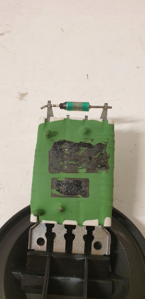 фото №13, Регулятор вентилятор audi a2 1.4tdi 00- резистор, вентилятор внутренний mahle