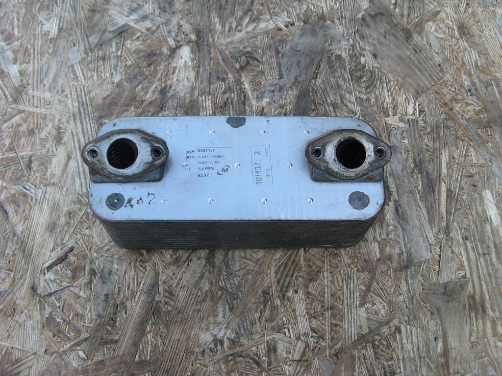 Купить Mercedes actros mp1 mp2 mp3 радиатор радиатор масла 5411880601