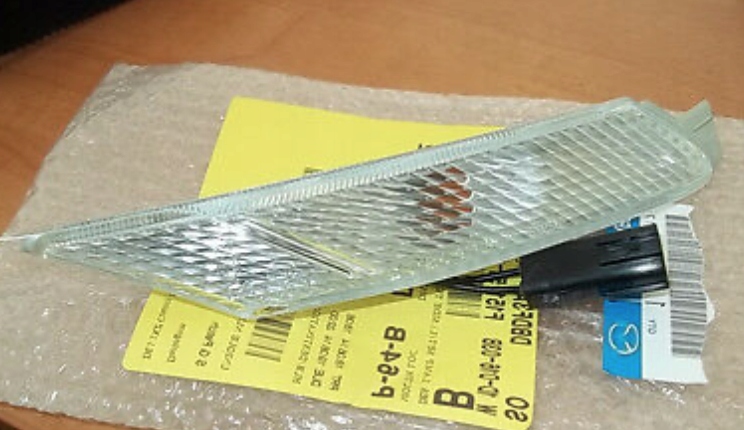 фото №1, Mazda rx-8 лампа поворотник білий kompletny