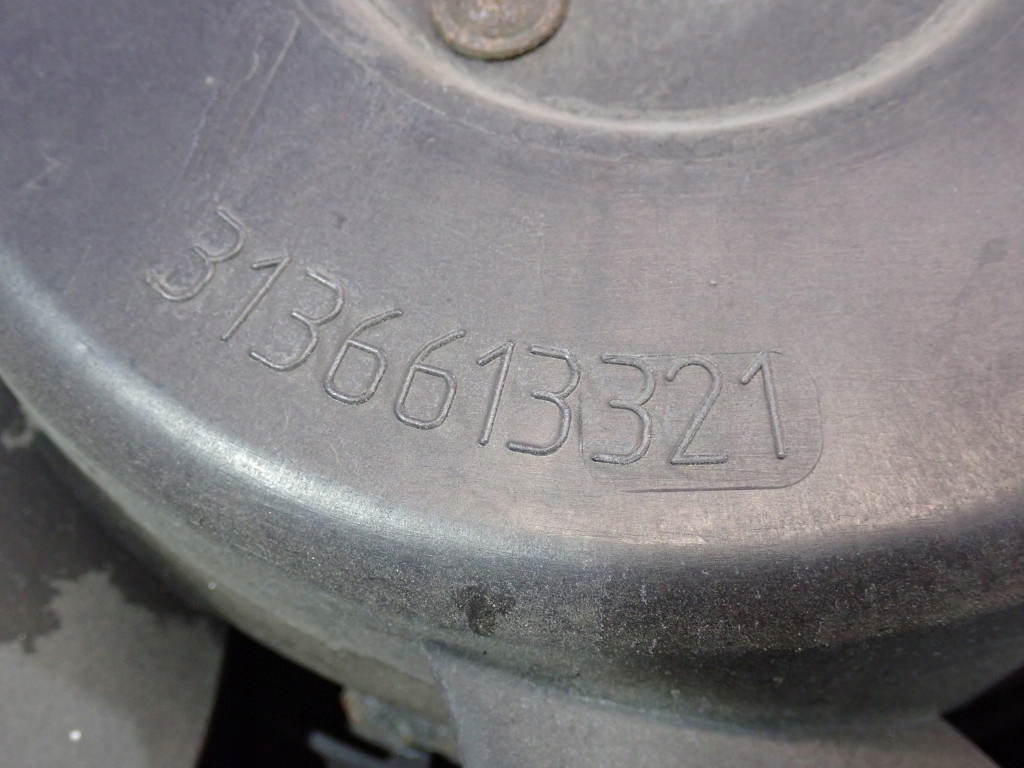 фото №5, Mazda 3 i bk 06-09 1.6 вентилятор радіатора 1137328148 3m5h-8c607-xd