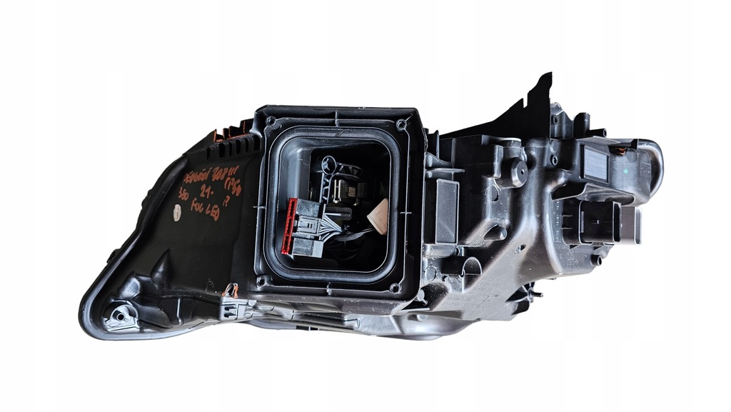 фото №12, Лампа правая перед led peugeot 308 iii t10 9849116280