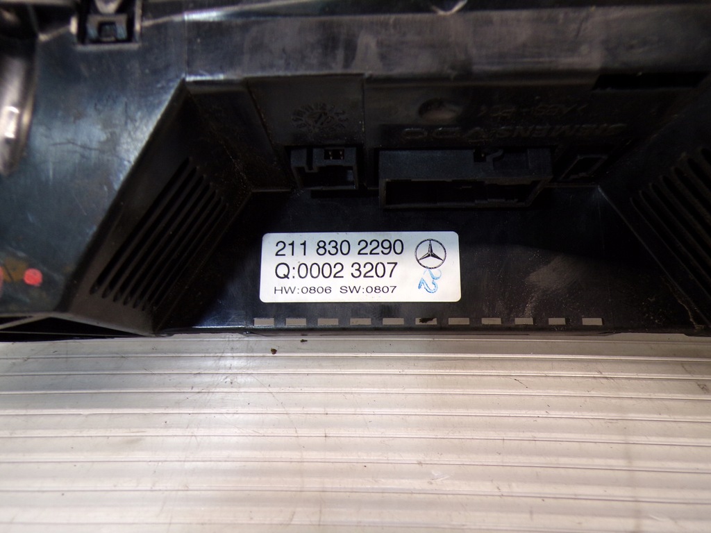 фото №6, Панель кондиционера обдув mercedes w211 2118302290