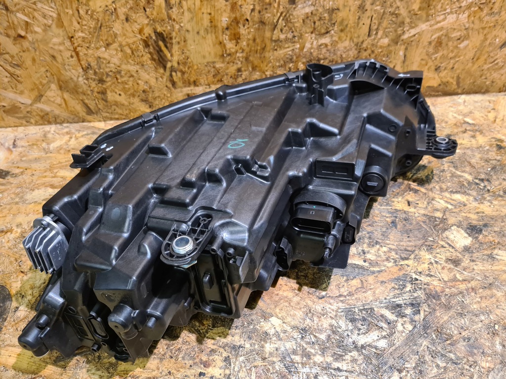 фото №12, Лампа права перед superb iii 3v1941016a ксенон led