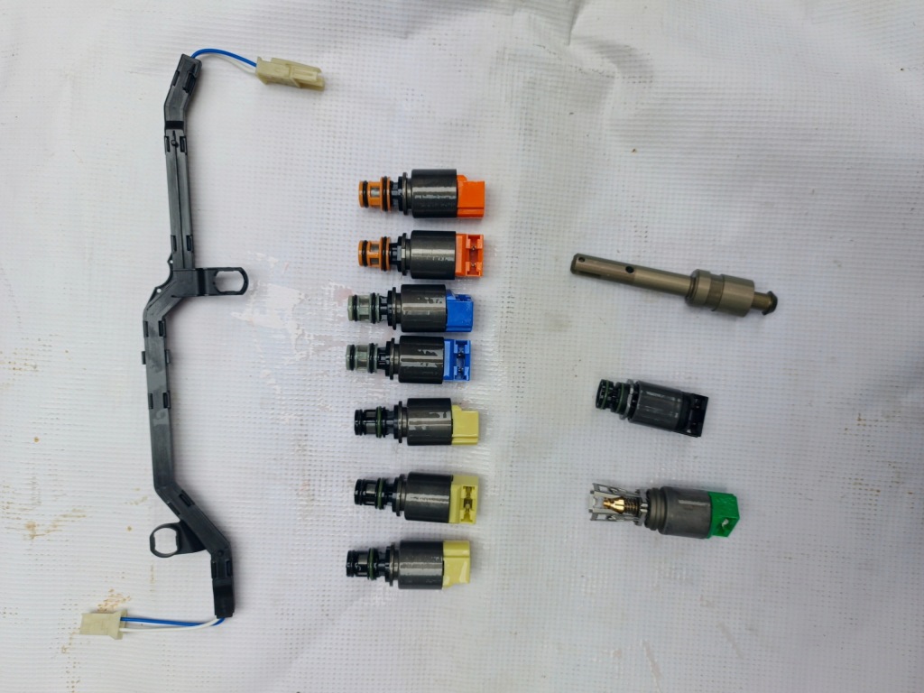 фото №1, Набір електромагнітний клапан zf 6hp21/28 1068.298.047