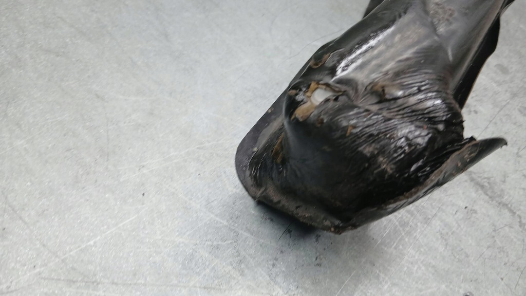 фото №7, Шумоизоляция крыла пена левый перед оригинальный номер 30740215 volvo s80 ii v70 iii 08-