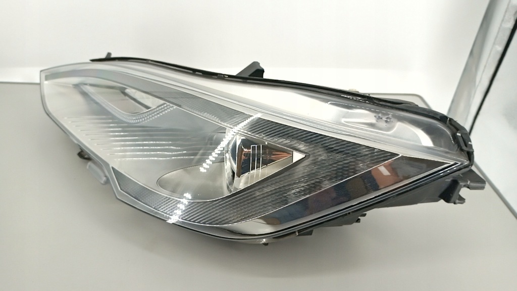 Лампа передняя левая tesla model s ксенон 6005906 Цена