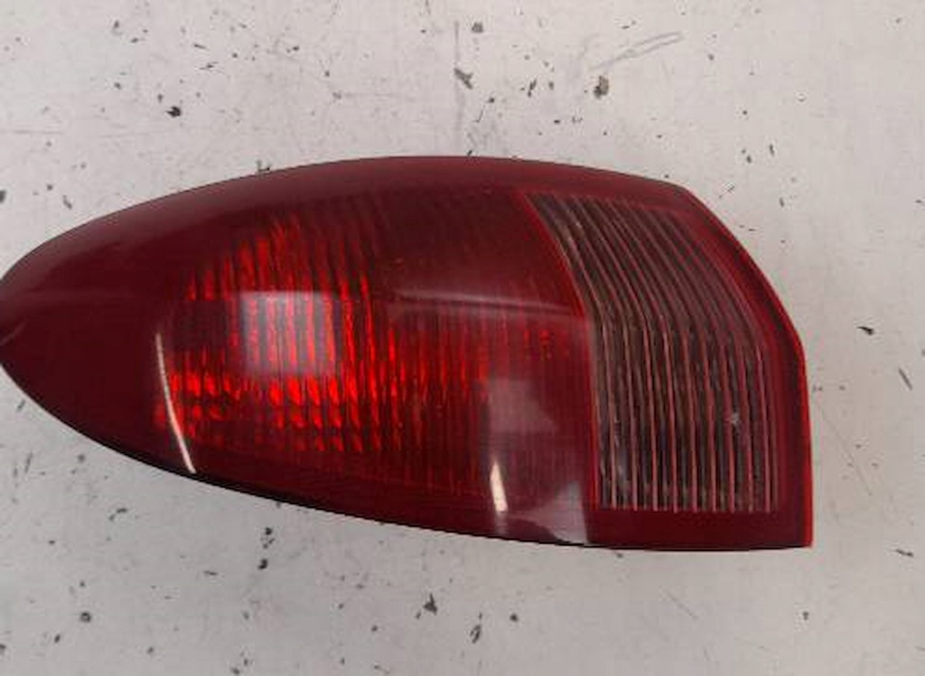 Купить Лампа левая задняя alfa romeo 147 1,6