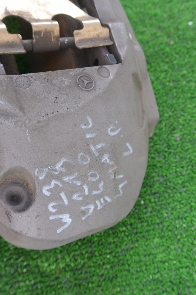 фото №5, Супорт перед лівий оригінал mercedes w213 w238 e400 amg