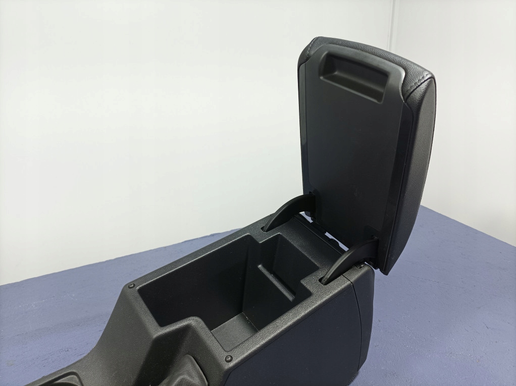 фото №7, Skoda octavia iii lift подлокотник туннель средний кожа eu