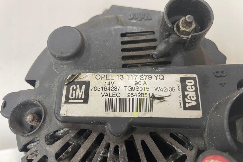 Генератор opel astra j 13117279yq 1.3l дизель 96kw 2005 Недорого
