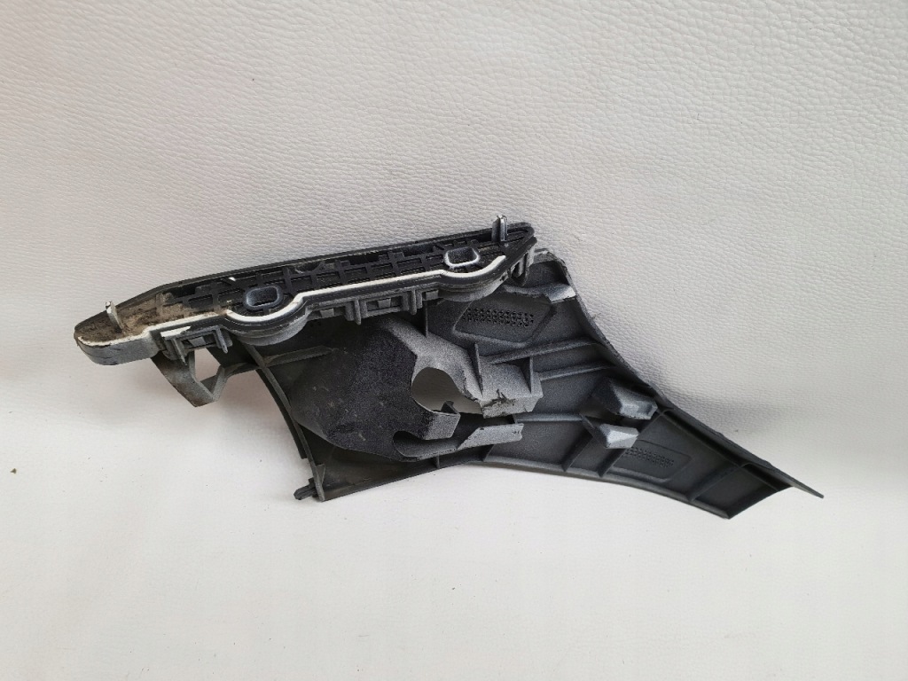 фото №1, Mercedes a-klasa w176 lift направляющая w бампер перед l